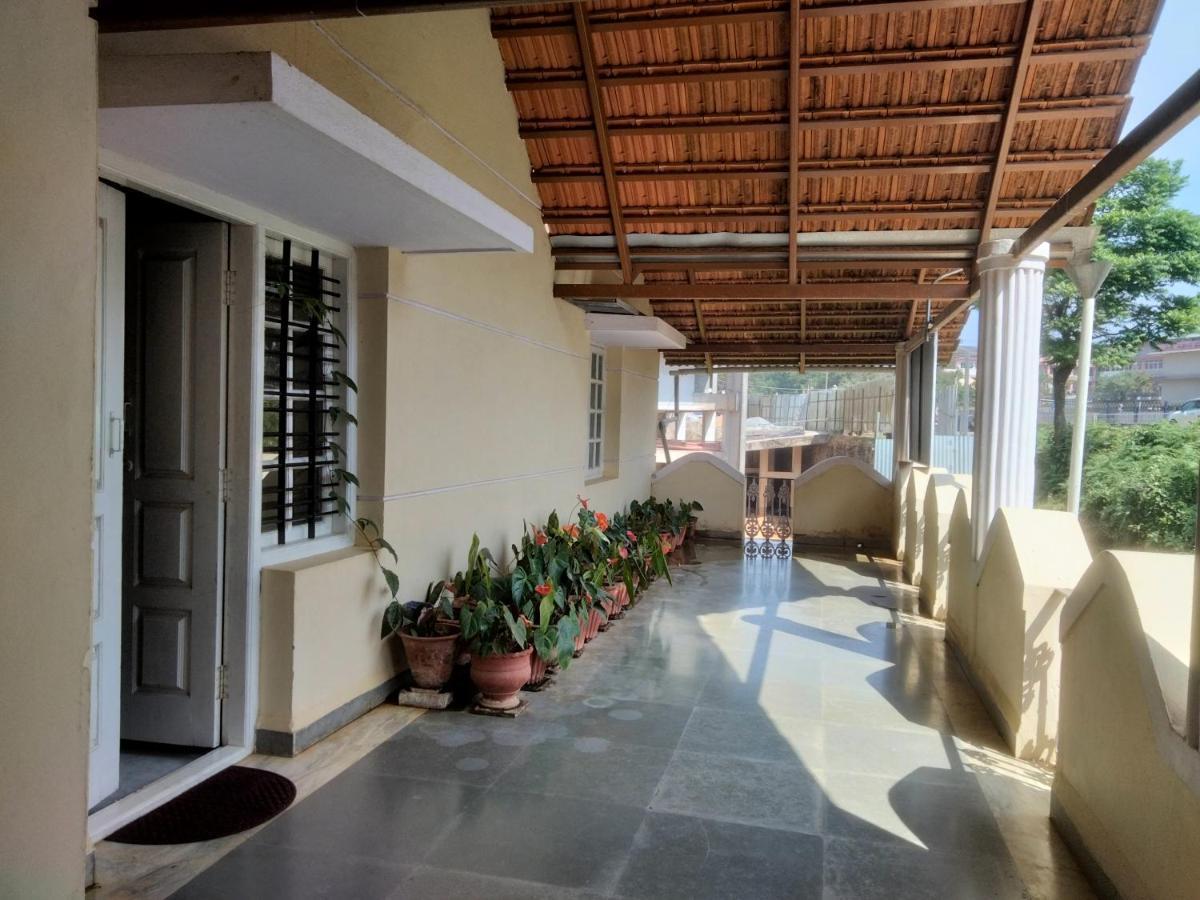Prashanth Family Homestay Мадікері Екстер'єр фото